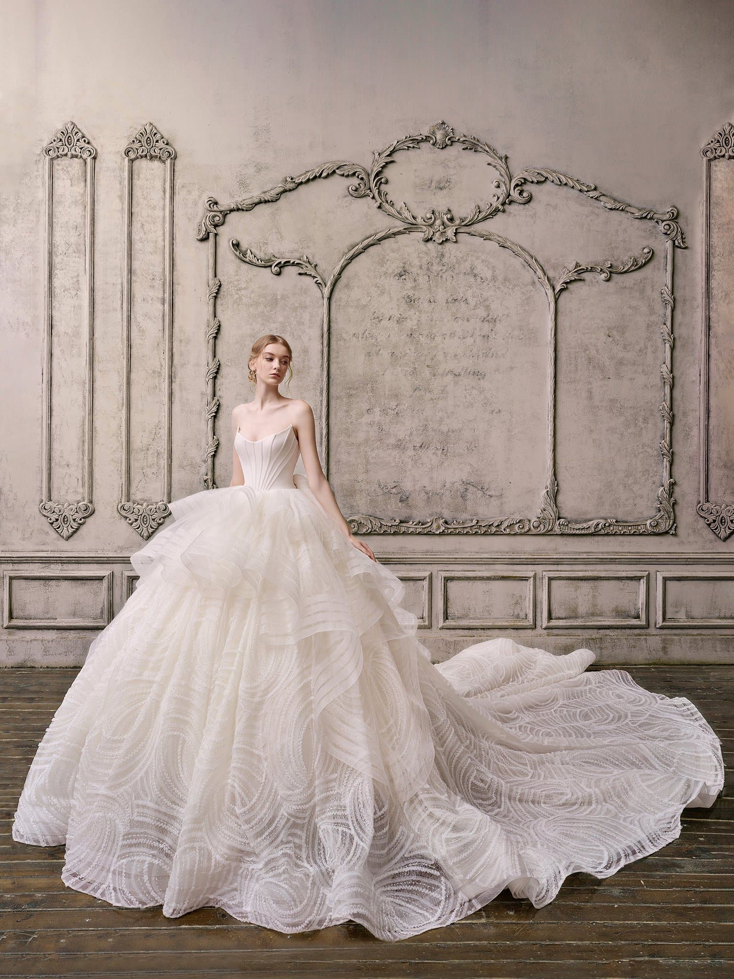 LOVEABLE CORSET WEDDING GOWN