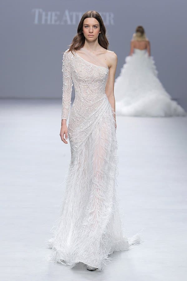 ASYMMETRIC SHOULDER WEDDING DRESS