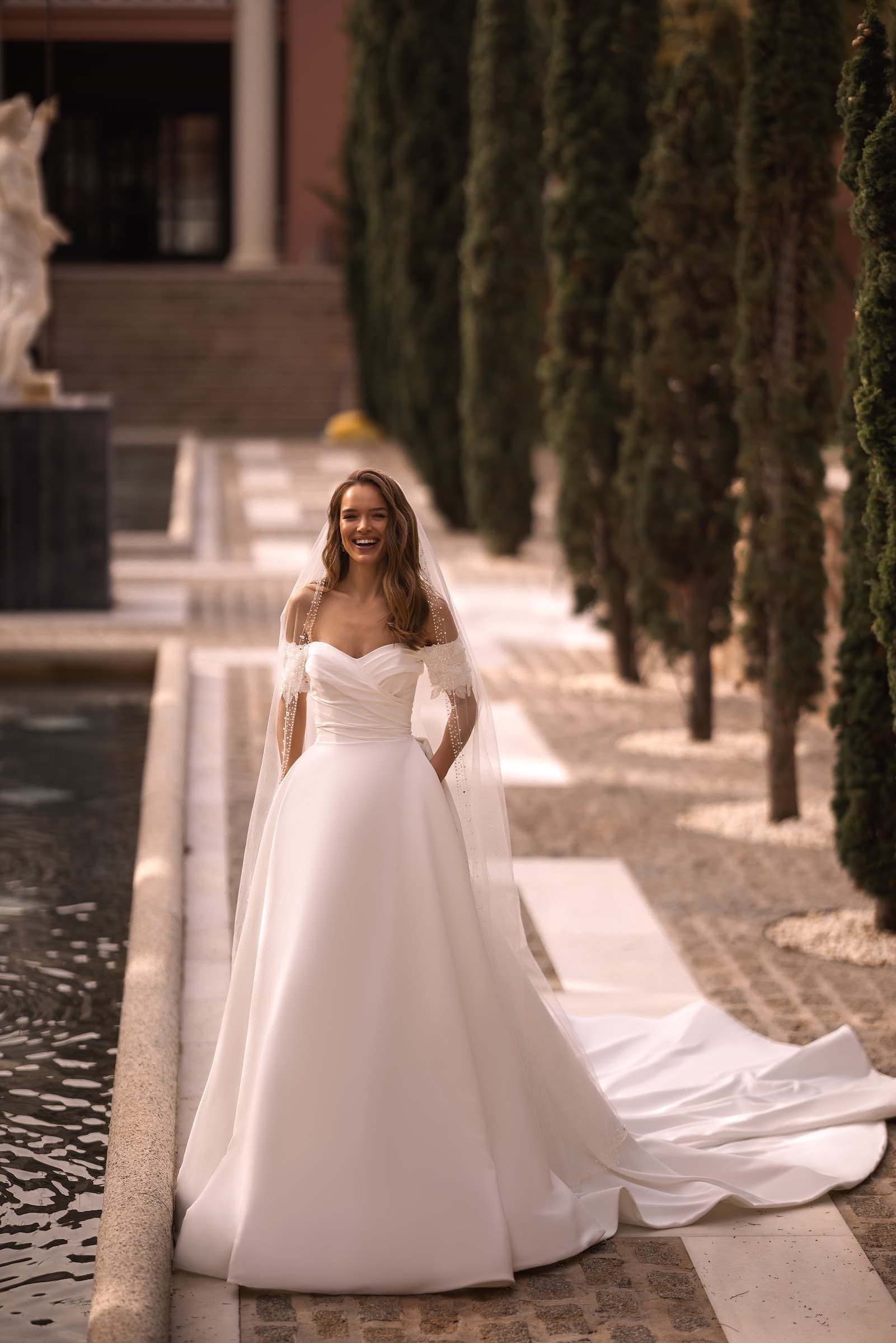Look 16