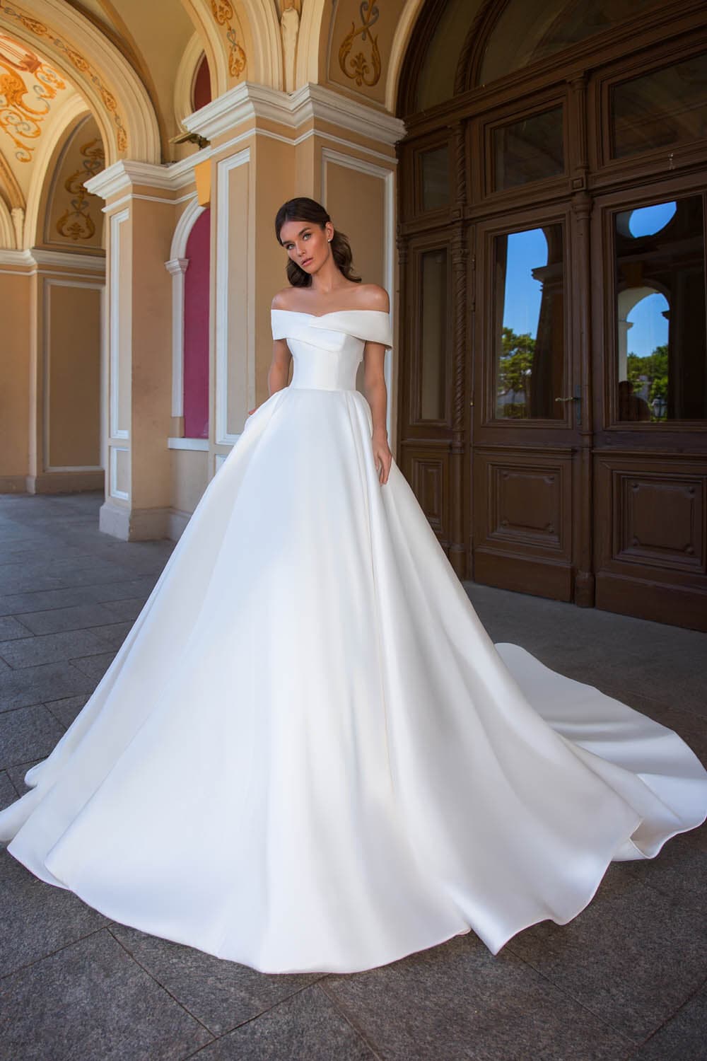 Style 21008