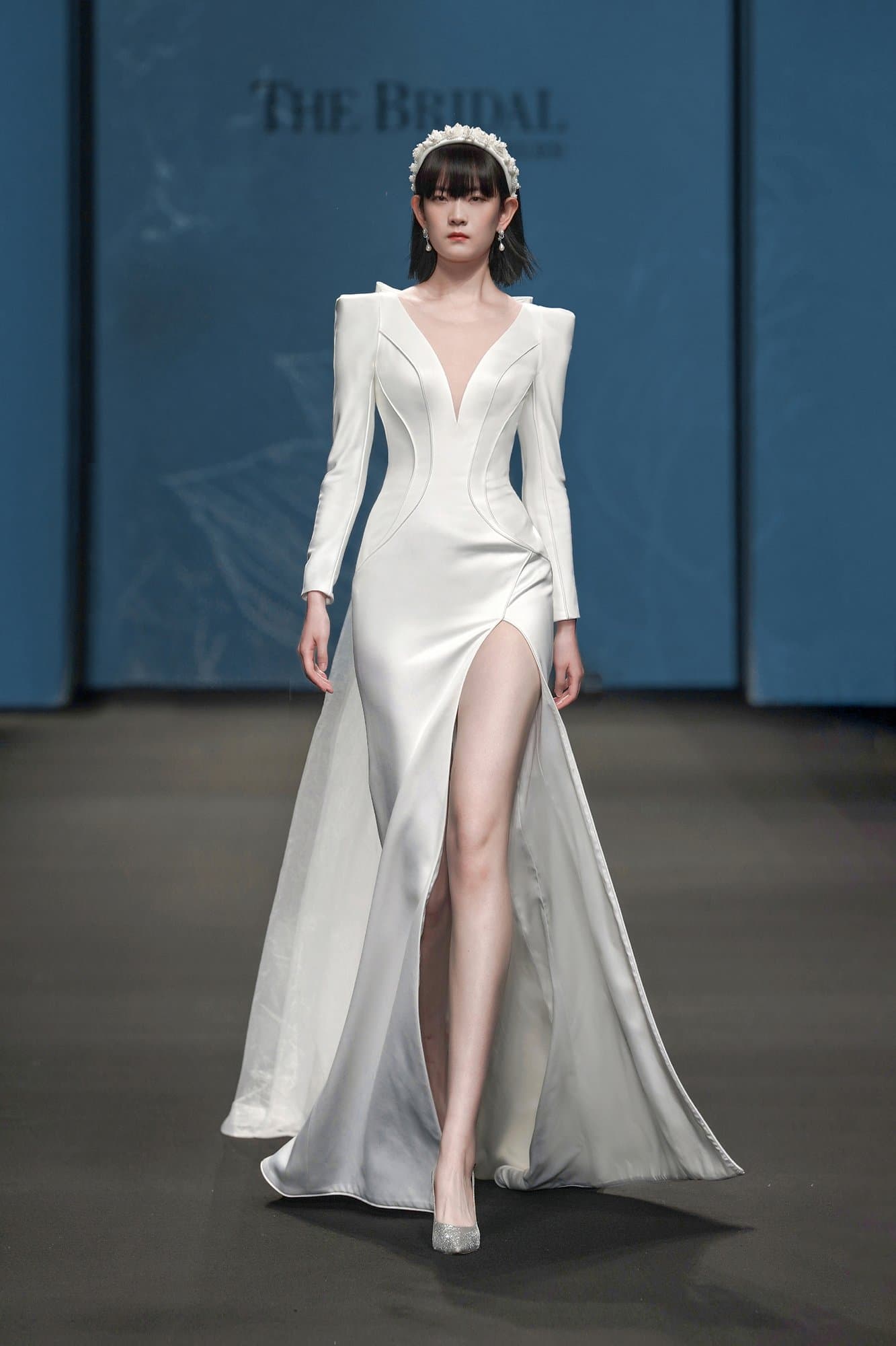 T-Shoulder Split Mermaid Dress