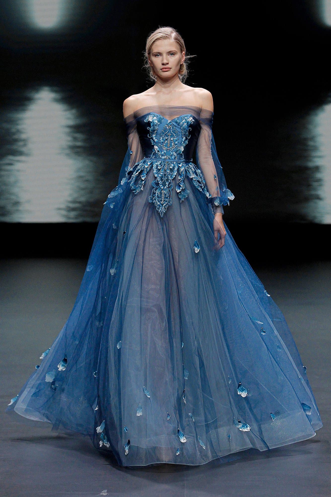 BLUE FLOWERS FLARE DRESS
